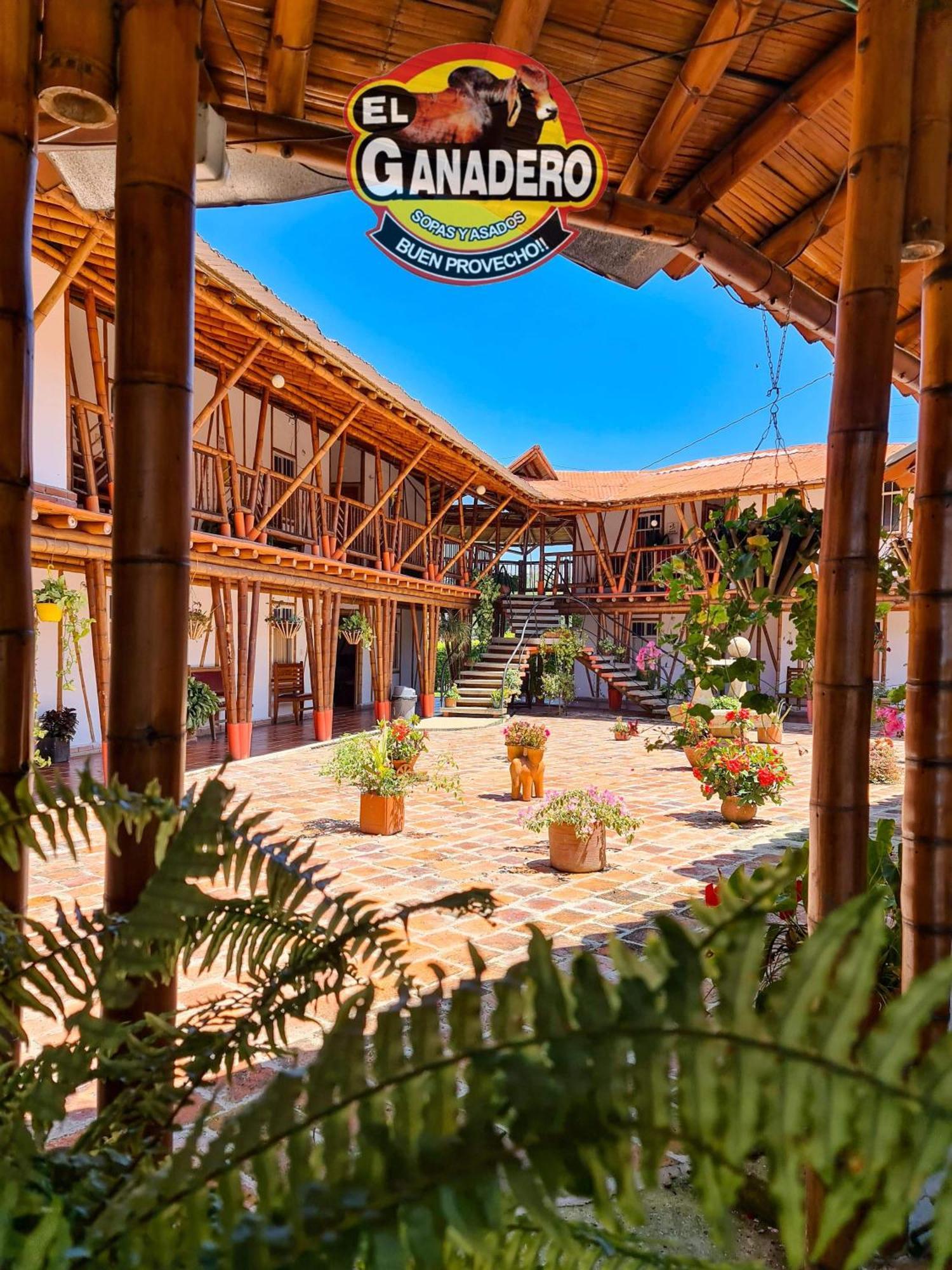 Hotel El Ganadero El Total Bagian luar foto